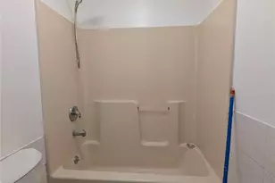 528 Beach 32nd St, Far Rockaway, NY 11691 - Photo 9