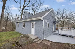 35 Avon Rd, Lake Peekskill, NY 10537 - Photo 41