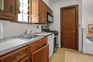 19 Surrey Ln, Yonkers, NY 10710 - Photo 13