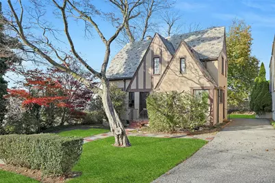 19 Surrey Lane, Yonkers, NY 10710 - Photo 3