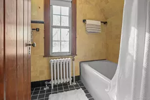 19 Surrey Ln, Yonkers, NY 10710 - Photo 19