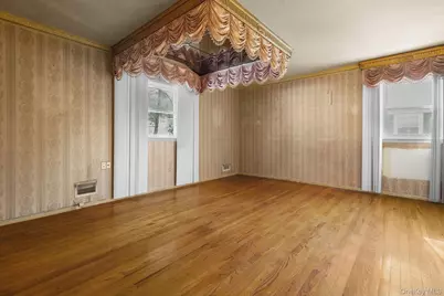 192 Helena Avenue, Yonkers, NY 10710 - Photo 13