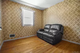 192 Helena Ave, Yonkers, NY 10710 - Photo 15