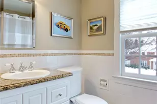 32 Barnard Pl, Manhasset, NY 11030 - Photo 23