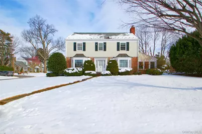 32 Barnard Place, Manhasset, NY 11030 - Photo 33