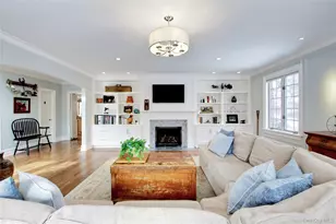 32 Barnard Pl, Manhasset, NY 11030 - Photo 21