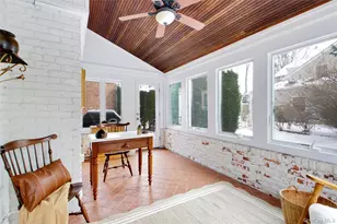 32 Barnard Pl, Manhasset, NY 11030 - Photo 13