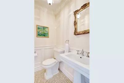 32 Barnard Place, Manhasset, NY 11030 - Photo 9