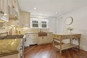 157 Rockland Ave, Mamaroneck, NY 10543 - Photo 9