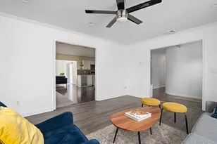 1 Park Ct, Smithtown, NY 11787 - Photo 5