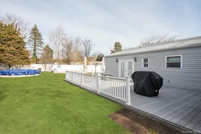 1 Park Court, Smithtown, NY 11787 - Photo 21