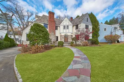 216 Hartsdale Avenue, White Plains, NY 10606 - Photo 1