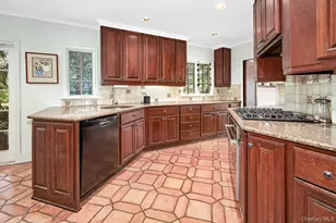 216 Hartsdale Ave, White Plains, NY 10606 - Photo 13