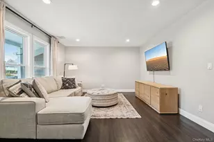 65 Beachfern Rd, Center Moriches, NY 11934 - Photo 5