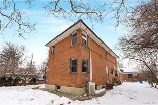 64-04 Utopia Pkwy, Fresh Meadows, NY 11365 - Photo 31