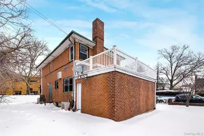 64-04 Utopia Parkway, Fresh Meadows, NY 11365 - Photo 33