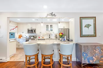 203 Cabot Court S, Saint James, NY 11780 - Photo 5