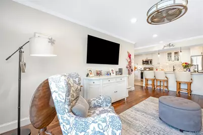 203 Cabot Court S, Saint James, NY 11780 - Photo 7