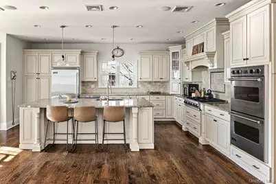 24 Loines Avenue, Merrick, NY 11566 - Photo 21