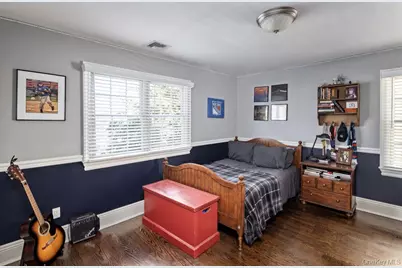 24 Loines Avenue, Merrick, NY 11566 - Photo 33