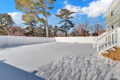 519 Advent Street, Westbury, NY 11590 - Photo 29