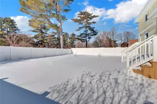 519 Advent St, Westbury, NY 11590 - Photo 29