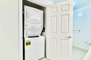 300 Mamaroneck Ave, White Plains, NY 10605 - Photo 13