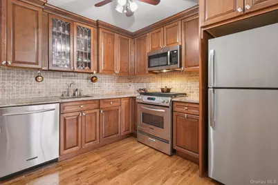 29 Klint Court, Nanuet, NY 10954 - Photo 13