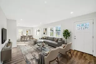 110 Monroe Ave, Patchogue, NY 11772 - Photo 3