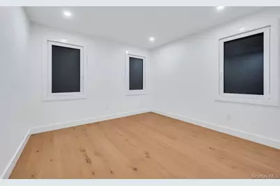 472 Farmranch Road E, Bethpage, NY 11714 - Photo 21