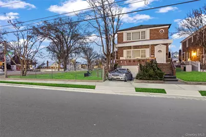 196-64 45th Avenue, Flushing, NY 11358 - Photo 5