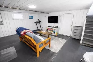 3 Olive Pl, Lynbrook, NY 11563 - Photo 9