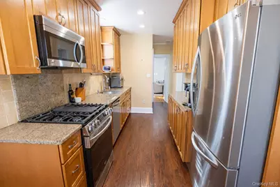 3 Olive Place, Lynbrook, NY 11563 - Photo 7