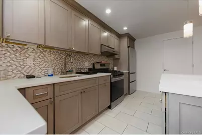 1003 Huntington Avenue, Bronx, NY 10465 - Photo 17