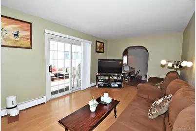 1055 Coates Avenue, Holbrook, NY 11741 - Photo 13