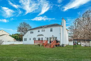 3 Liberty Pl, Coram, NY 11727 - Photo 39