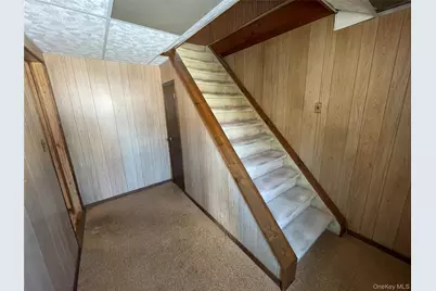 20 Wyona Avenue, Lindenhurst, NY 11757 - Photo 15