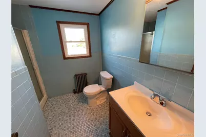 20 Wyona Avenue, Lindenhurst, NY 11757 - Photo 19