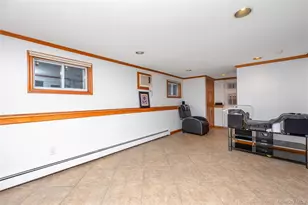 1012 N Ontario Ave, Lindenhurst, NY 11757 - Photo 11