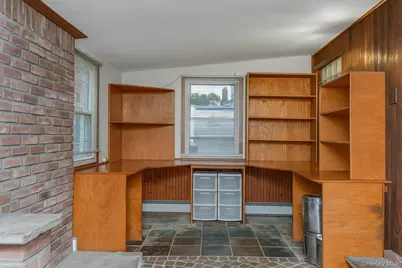 1012 N Ontario Avenue, Lindenhurst, NY 11757 - Photo 13