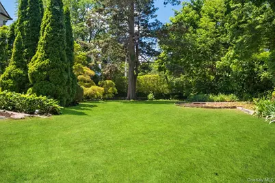 91 Larchmont Avenue, Larchmont, NY 10538 - Photo 27
