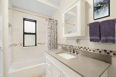 604 Tompkins Avenue #E7, Mamaroneck, NY 10543 - Photo 13