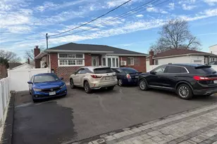 458 Carlls Path, Deer Park, NY 11729 - Photo 3