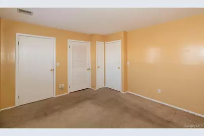 1 Atlantic Avenue #45, Farmingdale, NY 11735 - Photo 7