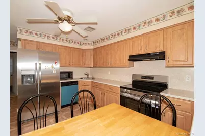 1 Atlantic Avenue #45, Farmingdale, NY 11735 - Photo 5