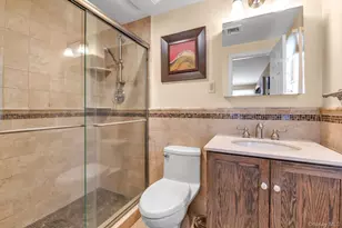 39 Hillturn Ln, Roslyn Heights, NY 11577 - Photo 19