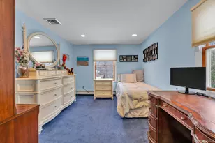 39 Hillturn Ln, Roslyn Heights, NY 11577 - Photo 21