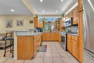 39 Hillturn Ln, Roslyn Heights, NY 11577 - Photo 9