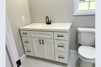 20 10th Street, Ronkonkoma, NY 11779 - Photo 5