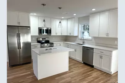 20 10th Street, Ronkonkoma, NY 11790 - Photo 3